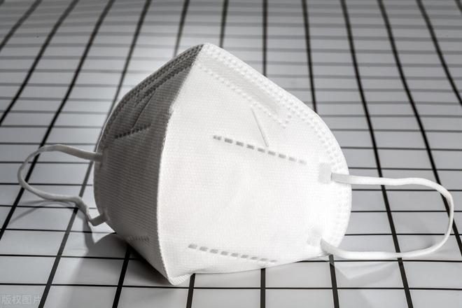 关于N95口罩喷酒精后能否继续使用的探讨,N95口罩喷酒精后的使用探讨