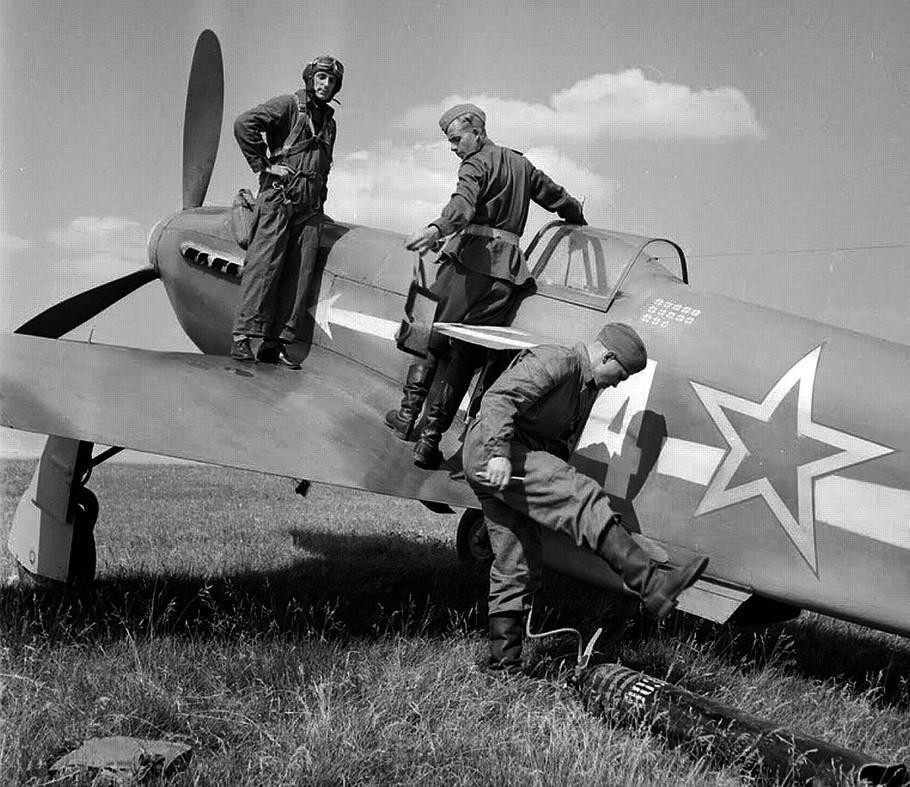 逆火式战略轰炸机,空中巨龙的崛起与影响,逆火式战略轰炸机,空中巨龙的崛起及其影响