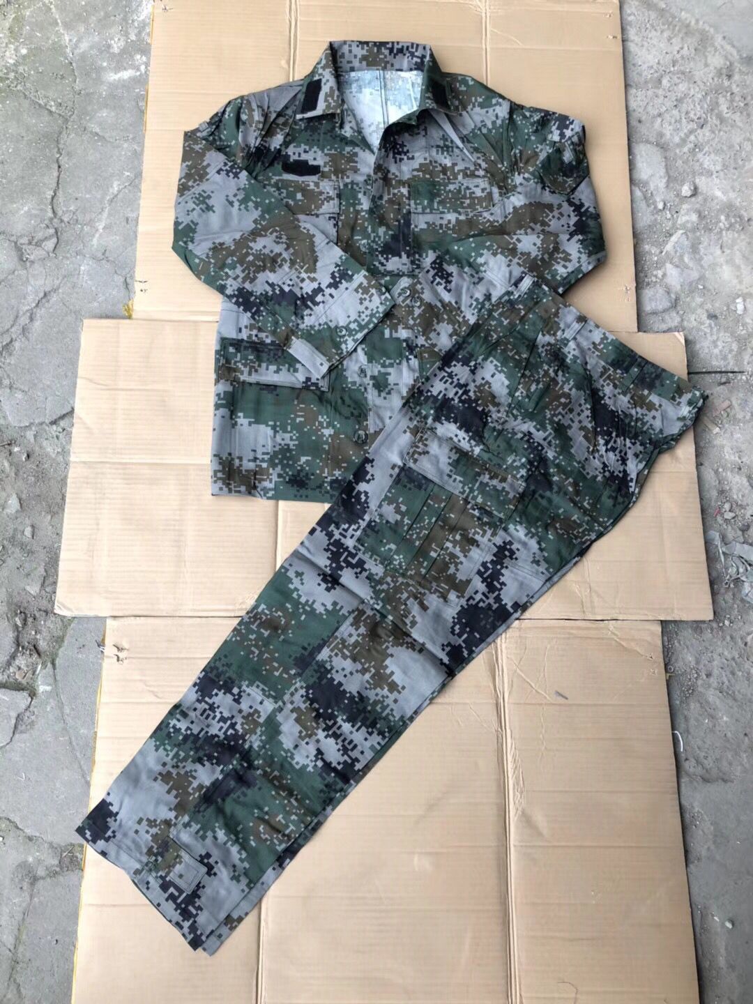 正品名07林地迷彩服，探索林地迷彩服的独特魅力，探索林地迷彩魅力，正品名07林地迷彩服独特风采展示